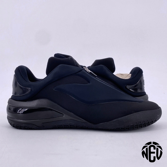 SHAI 001 Charm Black