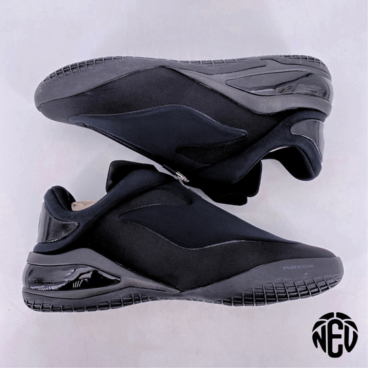 SHAI 001 Charm Black